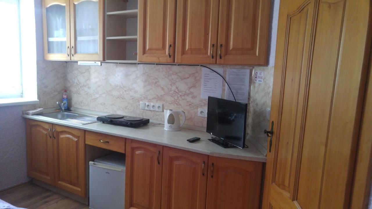 Penzion Apartmany Becov Becov nad Teplou Bagian luar foto