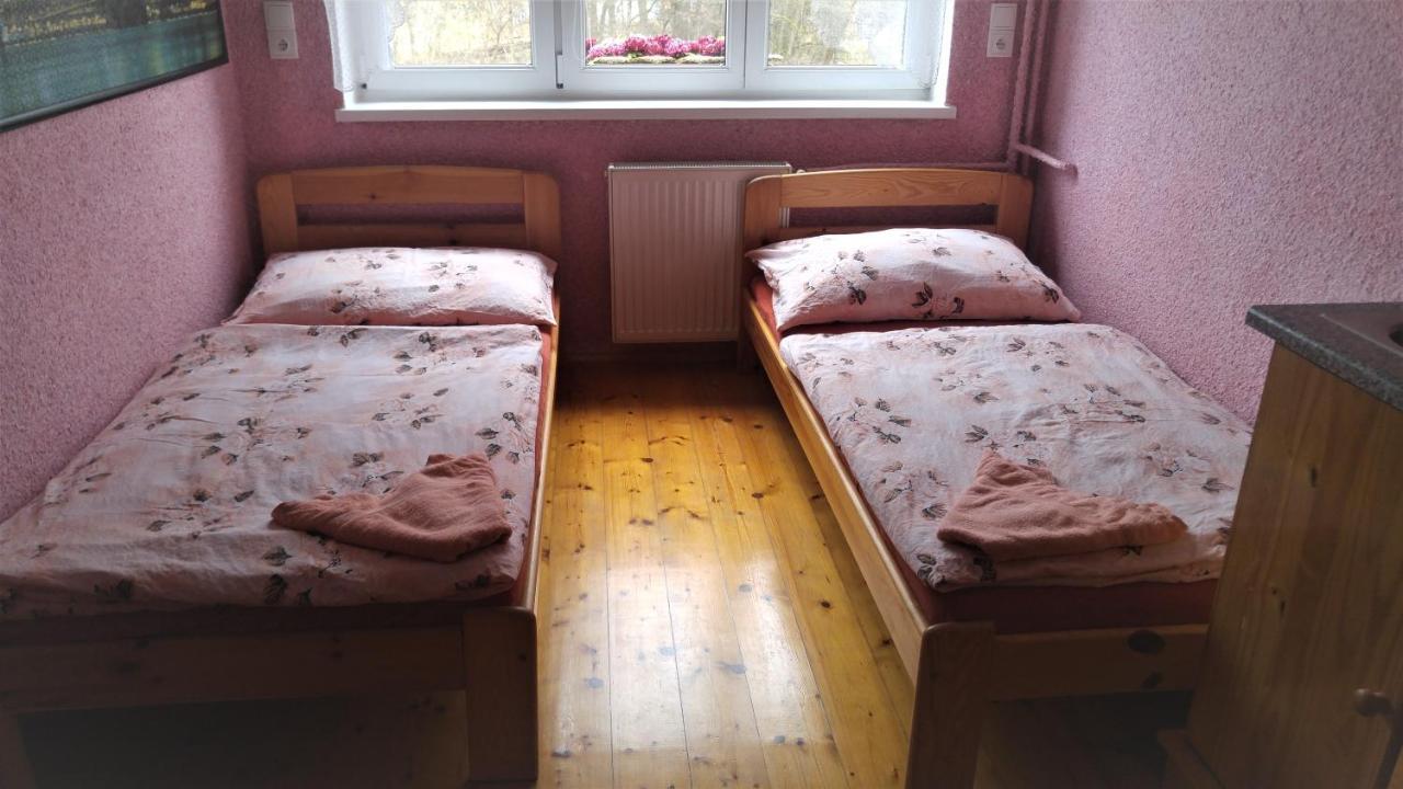 Penzion Apartmany Becov Becov nad Teplou Bagian luar foto
