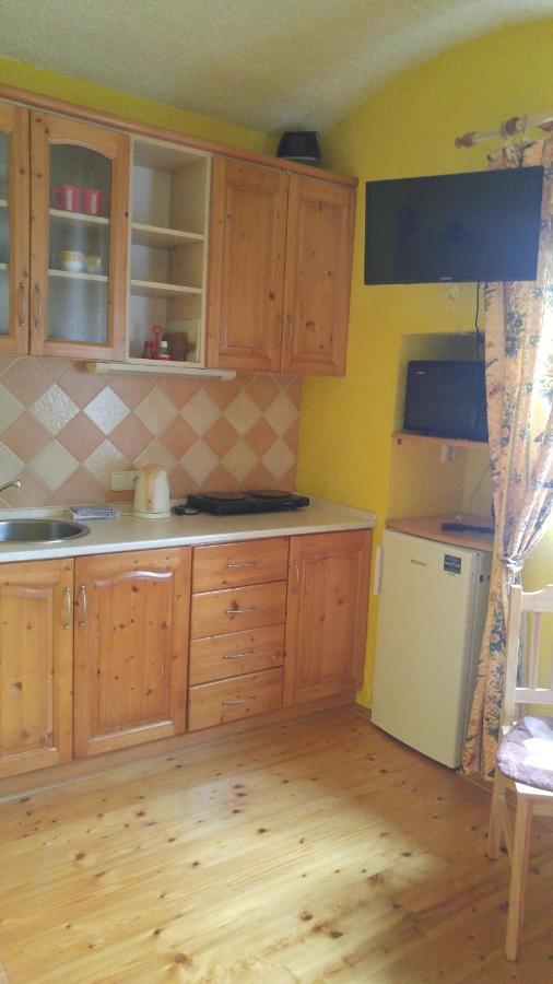 Penzion Apartmany Becov Becov nad Teplou Bagian luar foto