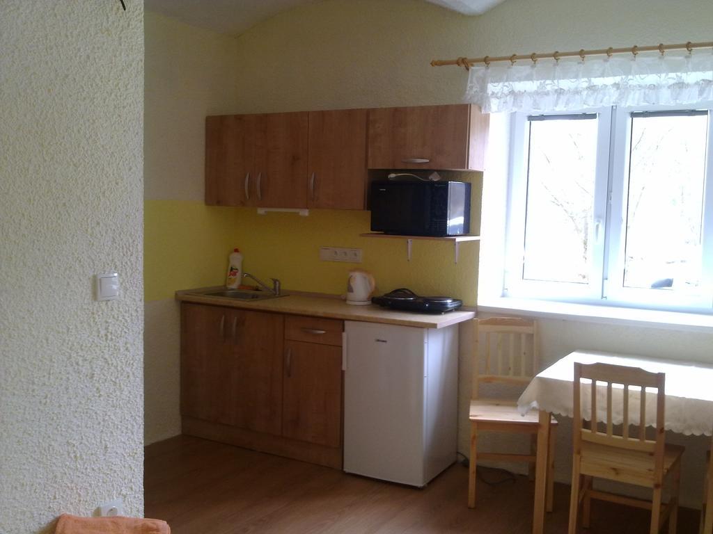 Penzion Apartmany Becov Becov nad Teplou Bagian luar foto