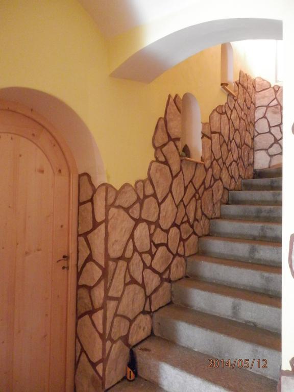 Penzion Apartmany Becov Becov nad Teplou Bagian luar foto